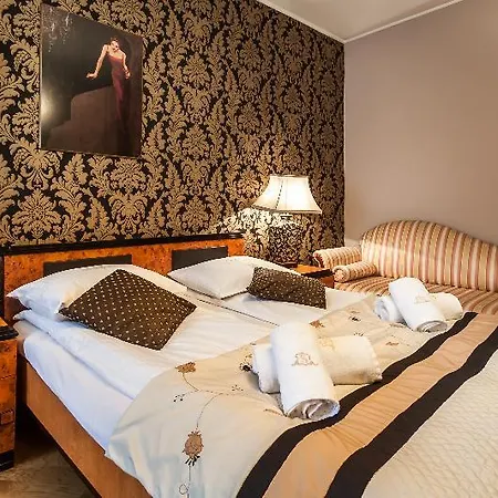 Oberza Aparthotel 4*